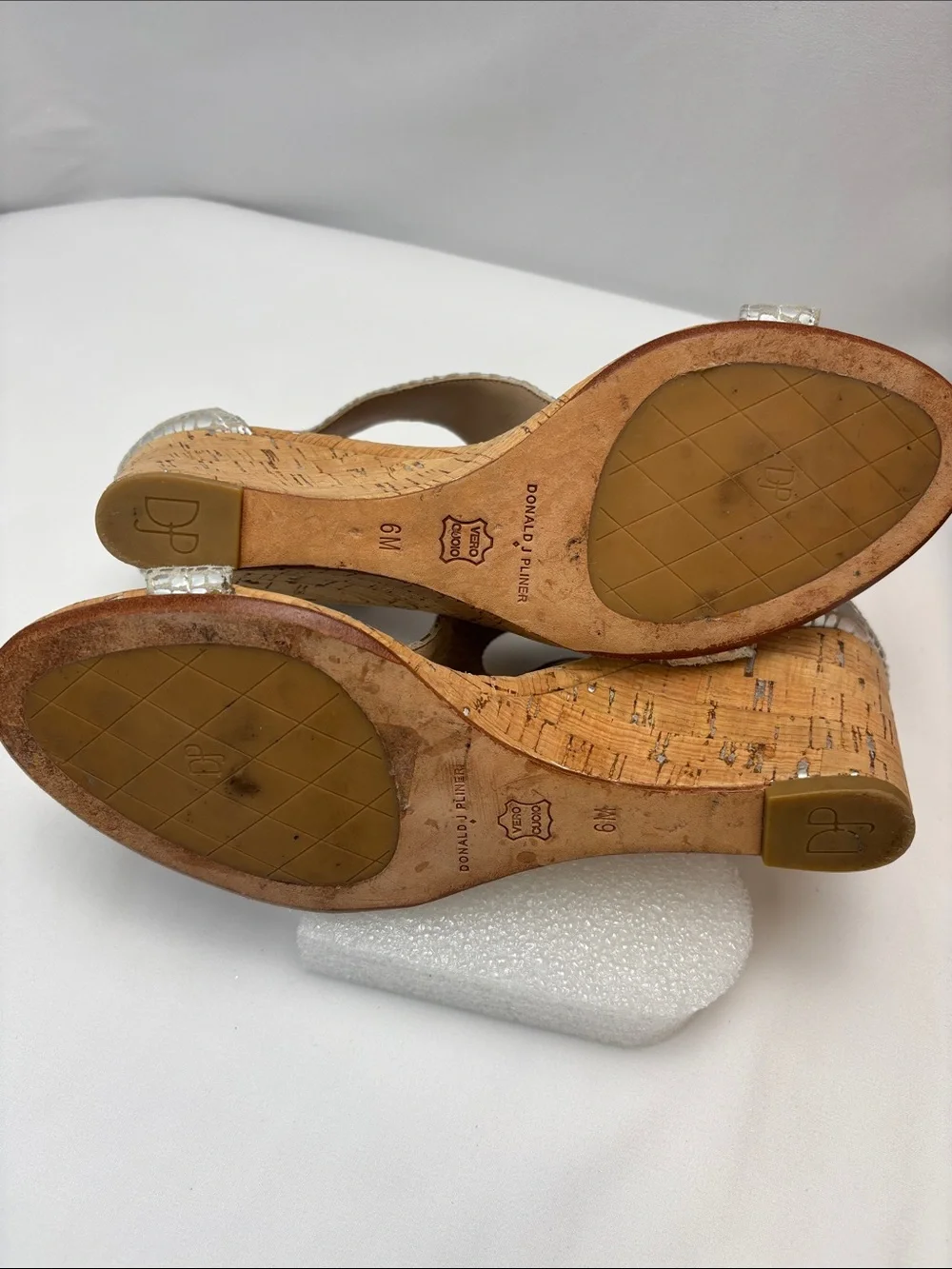 Donald J. Pliner “June”Women’s‎ 6 Silver Textured Cork Wedge Sandals #435